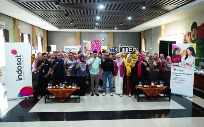 
					Wabup Syah Sambut Baik SheHack Indosat, Kenalkan Tekhnologi Digital Kepada Pelaku UMKM Perempuan di Trenggalek
