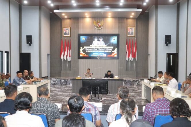 
					Civitas Pencak Silat di Trenggalek Sepakat Jaga Suro Aman dan Kondusif