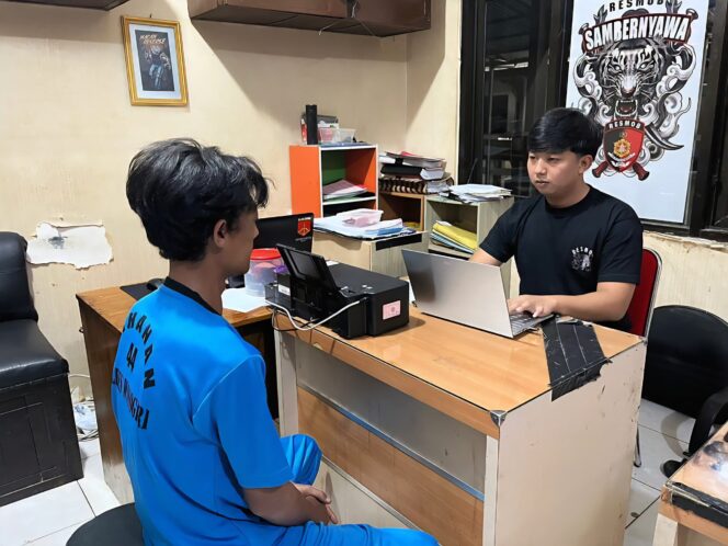 
					Mencuri di Kamar Kost, Pria Ini Diringkus Warga Sebelum Diserahkan ke Polisi