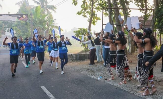 
					Borobudur Playon Tak Sekedar Lomba Lari, Tapi Juga Ajang Berbagi, Rp600 Juta Disumbangkan ke Warga
