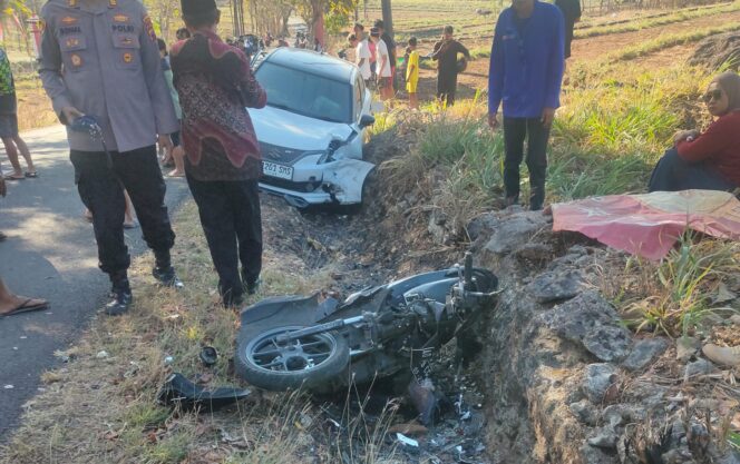 
					Laka Beruntun di Pracimantoro Wonogiri, Pemotor Meninggal Dunia